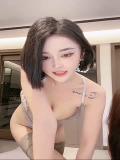 极品美少女遭送餐员迷晕后狂操到失禁